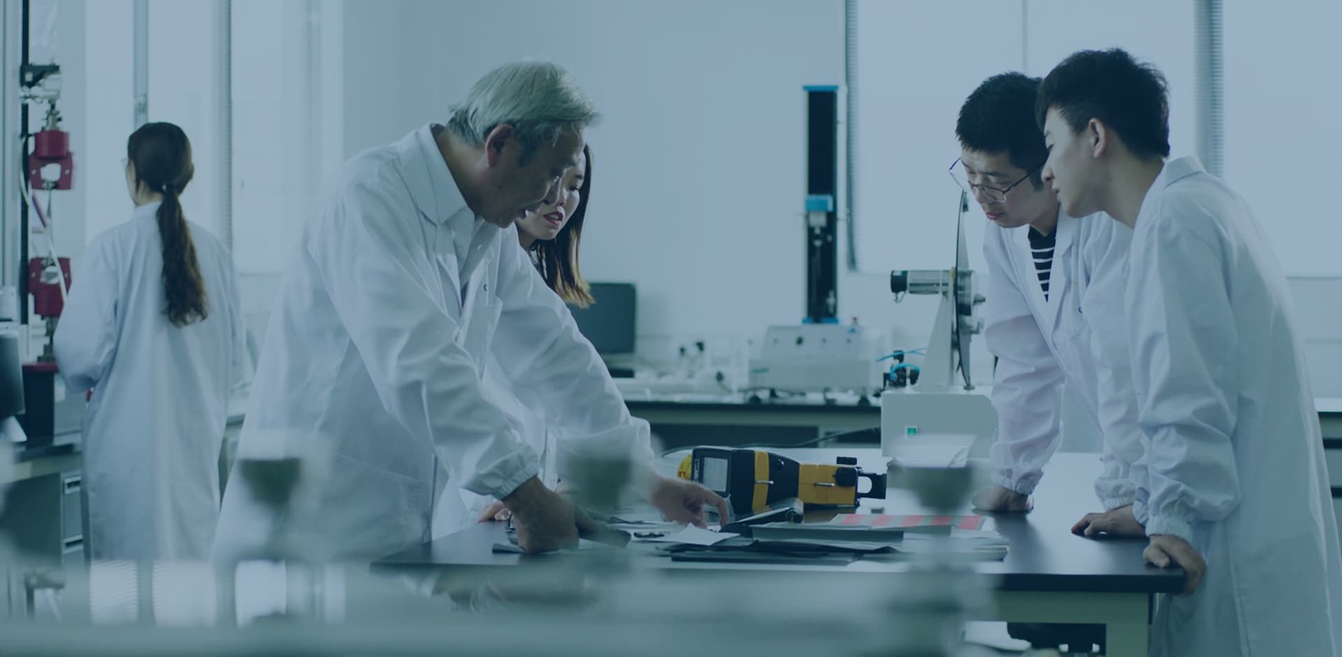 万搏(中国)新材公司研发中心被认定为浙江省省级万搏在线官网研究院